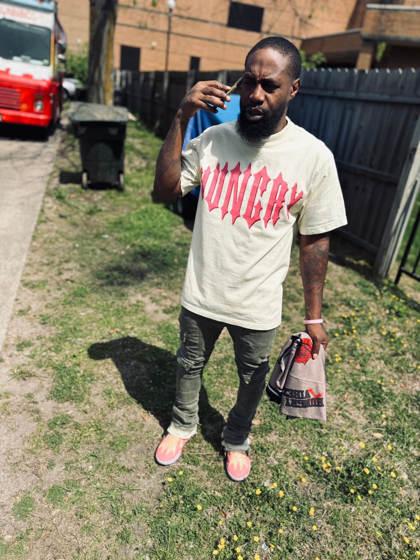 In Love We Trust Tee CREAM