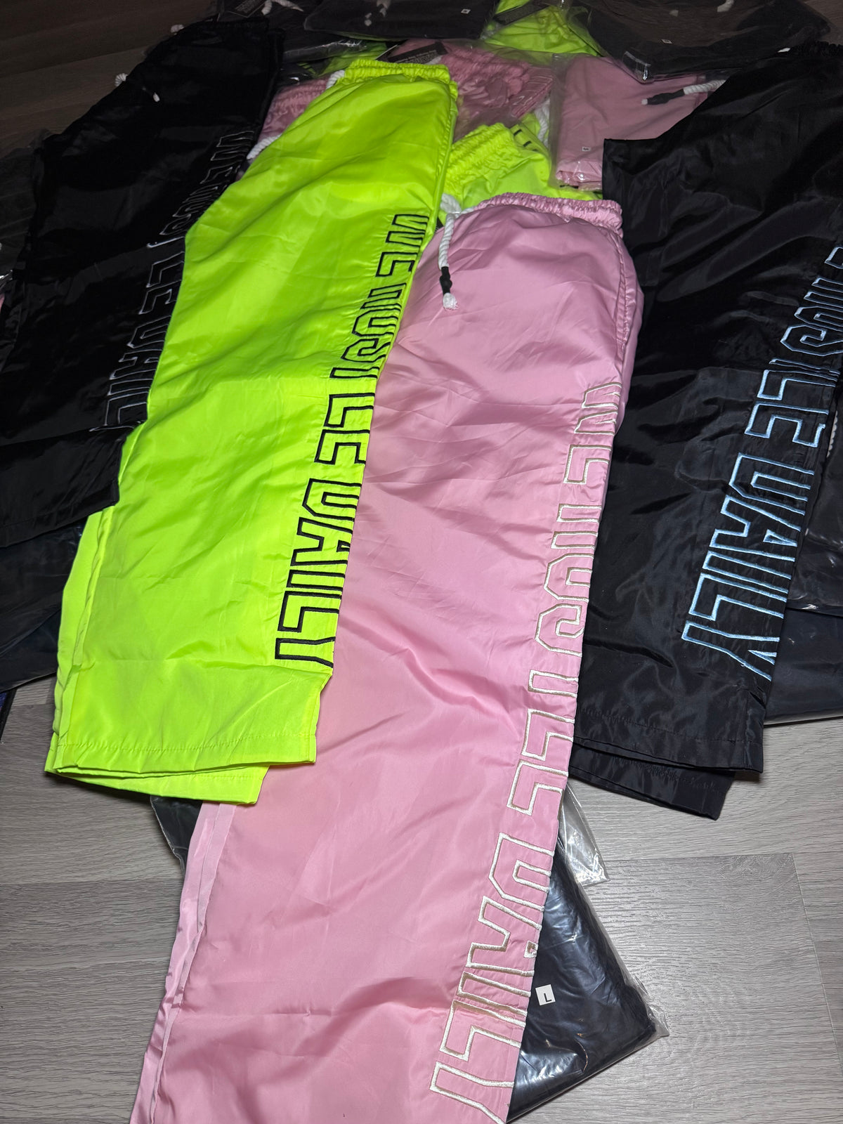 WE HUSTLE DAILY TRACK PANTS