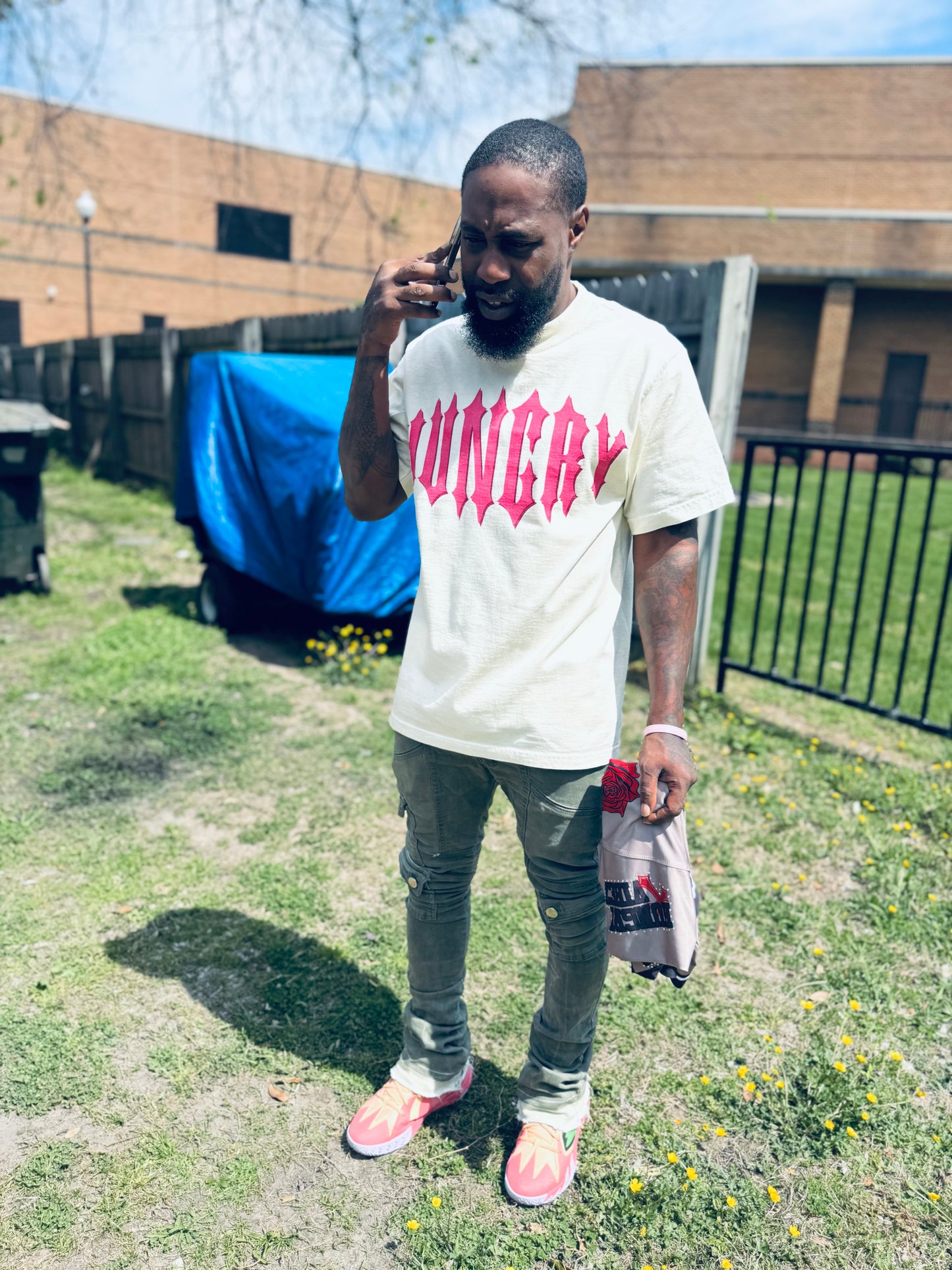 In Love We Trust Tee CREAM